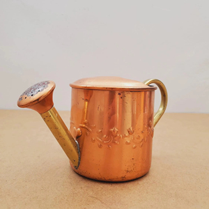 Regadera Clásica de Cobre para Plantas de Interior y Exterior, Jardín, Balcón, Patio, Decorativa, Funcional y para Uso Doméstico, de la India - Product Image 1