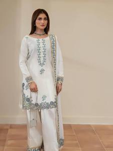 Traje Kurti Salwar de seda HO premium para mujer, el más vendido, con bordado de diseñador y dupatta de encaje elegante, para fiestas, en venta. - Product Image 1