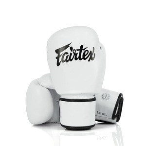 Guantes de Boxeo Profesionales para Entrenamiento de Adultos, Soporte de Muñeca Duradero, Acolchados, Equipo de Entrenamiento y Sparring - Product Image 1