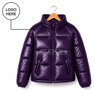Veste unisexe Cosh International Winter Purple à col montant, fermeture éclair, manches longues, couleur unie, logo sur la manche gauche - Product Image 1