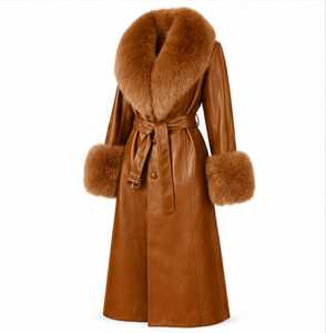 Abrigo largo de invierno para mujer, de piel sintética marrón, con cuello y puños de piel. - Product Image 5