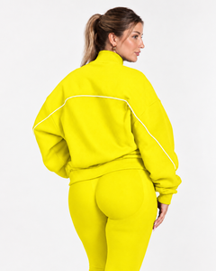 Conjunto Casual de Dos Piezas para Mujer OEM: Chaqueta Relajada con Cremallera y Contraste, y Pantalones de Pierna Ancha - Ropa al por Mayor - Product Image 4