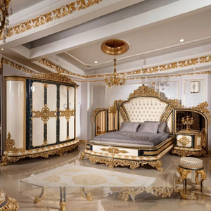 Juego de Dormitorio King Size de Lujo Estilo Turco Europeo Antiguo con Cama Clásica de Matrimonio, Mesita de Noche y Espejo de Madera de Caoba - Product Image 1