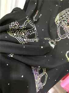 T-shirt tendance de qualité supérieure avec sequins diamantés, brillant, écologique, respirant, infroissable, uni, style streetwear, orné de strass - Product Image 5