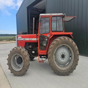 Tracteur à chenilles international 4x4 Massey Ferguson 265, 160 CV, haute puissance, forte efficacité, composants essentiels : boîte de vitesses, moteur, usage agricole - Product Image 5