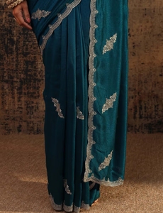 Sari Azul KV con Adornos/Lentejuelas y Blusa sin Coser - Product Image 6