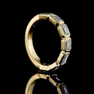 Bague de fiançailles et de mariage classique pour femme en or jaune 10K 14K 18K avec diamant de laboratoire taille émeraude et argent 925/935, finition rhodium - Product Image 3