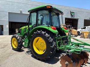 Tractor Utilitario 5075E 2023, Equipo Premium Listo para Exportación - Product Image 4