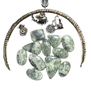 แหวน DIY ทำมือจากพลอยธรรมชาติเซราฟินไนต์สีเขียวทรงรี ขนาด 20-45 มม. น้ำหนัก 8-12 กรัม ได้รับการรับรองจาก IGI ขายส่งโดย FAAIMI - Product Image 3