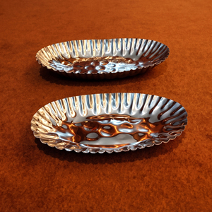 Ensemble de plateaux à chocolat ovales en métal martelé de luxe, bord cannelé, plateau décoratif en argent pour fruits, centre de table pour le service - Product Image 4