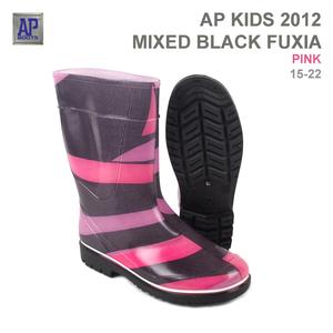 รองเท้าบูทกันฝนเด็ก AP Kids 2012 สีดำชมพู ผลิตจาก PVC กันน้ำ กันลื่น น่ารัก ทนทาน - Product Image 1