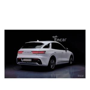 Genesis GV70 2.5T AWD Essence SUV 2024, Volant à Gauche, Boîte Automatique, Sièges en Cuir, Caméra Arrière, Émissions Euro V, 15 420 km - Product Image 2