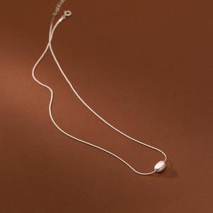 Collier minimaliste en perles d'eau douce de style coréen, forme baroque rétro, accessoire de clavicule haut de gamme - Product Image 2