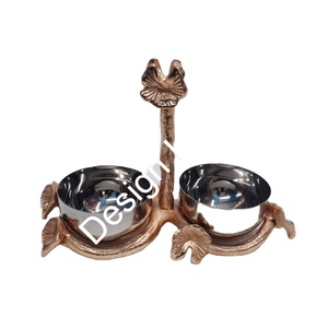 Ensemble de 2 bols à fruits secs en forme de fleur d'argent Bols à fruits en métal coulé les plus vendus Bols à fruits de qualité sûre pour la décoration - Product Image 2