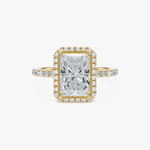 Anillo de Oro Amarillo de 14K con Diamante Radiante Cultivado en Laboratorio de 3CT, Engaste de Puntas, Banda Pavé, Joyería de Lujo para Compromiso Nupcial - Product Image 2