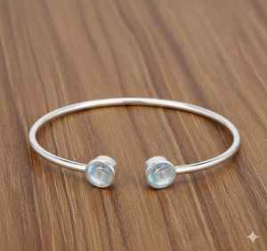 กำไลข้อมือเงินแท้ประดับมูนสโตน ดีไซน์ทันสมัย ปรับขนาดได้ เหมาะสำหรับผู้หญิง เป็นของขวัญ - Product Image 5