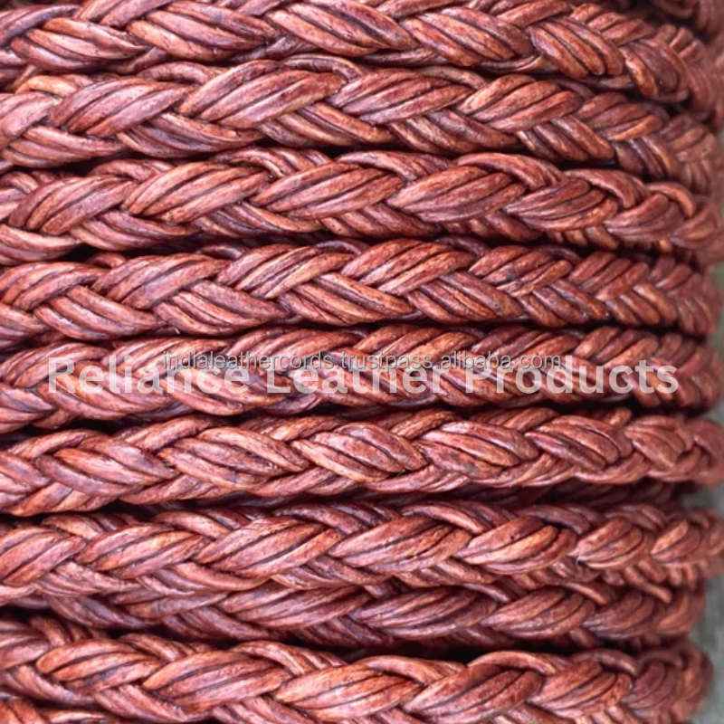 สีน้ำตาลแดง