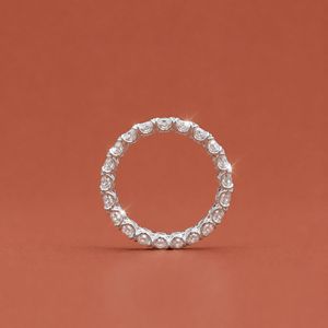 Bague de mariage en argent S925 avec diamants Moissanite taille ronde, alliance éternelle complète pour femme - Product Image 2