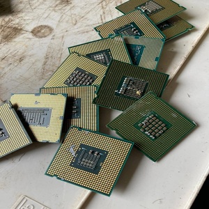 Déchets de CPU en céramique Intel en gros, qualité supérieure, pour l'extraction d'or de CPU, RAM et cartes mères, projets de récupération de déchets électroniques - Product Image 1