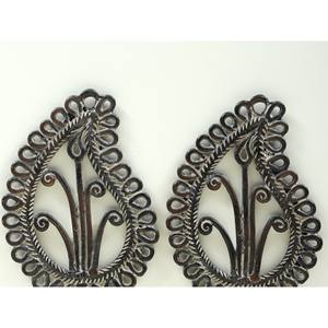 Porte-clés tribal vintage en laiton de 8 pouces fabriqué à la main (paire) fabriqué en Inde pour organisateur mural de courrier et de clés - Product Image 3