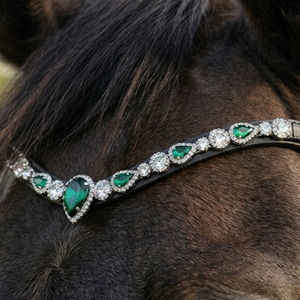Elegante Diadema de Cuero con Cristales Verde Esmeralda en Forma de V, Adornada con Lágrimas de Diamantes de Imitación, Accesorios Ecuestres para Caballos - Product Image 1