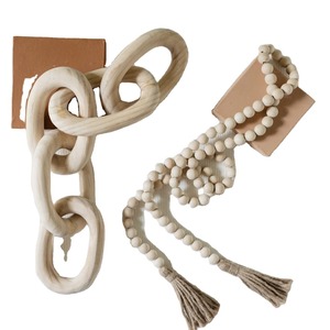 Guirnaldas de madera hechas a mano de excelente calidad para decoración del hogar, cuentas naturales para bodas y eventos, disponibles para la venta. - Product Image 3