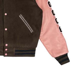 Chaqueta Universitaria de Lana con Mangas de Cuero Personalizadas al por Mayor, Chaqueta Bomber Universitaria con Parche Bordado de Chenilla para Hombre - Product Image 4