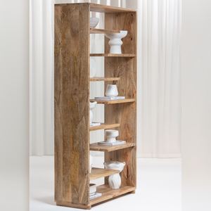 Étagères de présentation en bois Vandana Merino Pebble, design minimaliste moderne en bois massif - Product Image 3