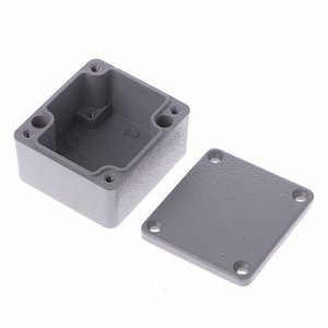 Boîtier de jonction en aluminium moulé sous pression avec surface sablée et dimensions sur mesure - Product Image 1