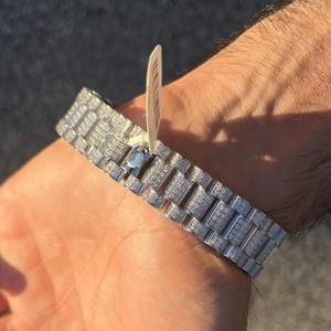 นาฬิกาคู่สไตล์ญี่ปุ่นประดับเพชรโมอิสซาไนต์คุณภาพเยี่ยม ดีไซน์หรูหรา เหมาะเป็นของขวัญวันครบรอบ ราคาประหยัด - Product Image 2