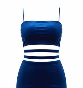 เดรสกำมะหยี่สไตล์เกาหลีทันสมัยสำหรับผู้หญิงปี 2026 แบบมินิเดรสผ่าข้าง แขนกุด ทรงเข้ารูป เหมาะสำหรับงานปาร์ตี้ - Product Image 3