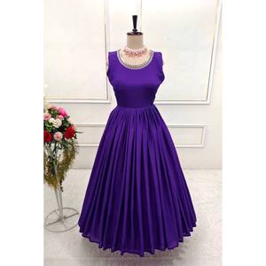 Vestido de noche morado de diseñador, vestido de fiesta, talla M con trabajo de secuencia de bordado elegante - Product Image 4