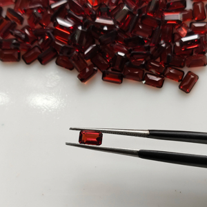 โกเมนสีแดงธรรมชาติ 5x3 มม. ทรงแปดเหลี่ยม คุณภาพดีที่สุด พลอยหลวมสำหรับทำเครื่องประดับ - Product Image 1