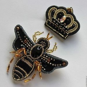 Broche Bordado a Mano con Cuentas, Accesorio de Joyería de Moda con Diseño Floral Colorido - Product Image 1