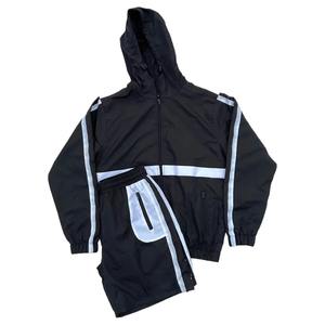 Conjunto Deportivo de Invierno para Hombre, Dos Piezas, Chaqueta Cortavientos con Cierre y Pantalones Cortos de Nailon - Product Image 1