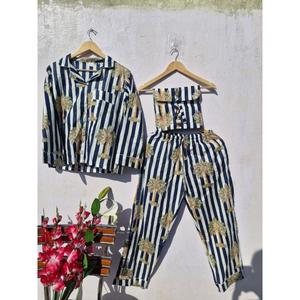 Conjunto de Pijama de Algodón Hecho a Mano: Ropa de Dormir Boho con Estampado de Bloques y Bolsa - Product Image 1