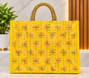 Bolso Tote de Lona con Cuentas Amarillas, Asa Trenzada, Parte Superior Abierta, Gran Capacidad, Bolso de Hombro Moderno para la Playa y Compras - Product Image 1