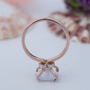 Bague de fiançailles élégante en argent 925 avec moissanite solitaire en forme de cœur sertie de griffes, avec certificat - Product Image 5