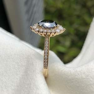 แหวนเพชรแบล็คออนิกซ์ทรงวงรีประดับเพชรคิวบิกเซอร์โคเนีย แหวนหมั้นทองคำแท้ 14k ทรงฮาโล เครื่องประดับสำหรับผู้หญิง - Product Image 4