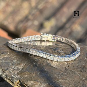 สร้อยข้อมือเทนนิสทรงปรินเซสคัท เงินแท้ 925 ประดับด้วยเพชร CZ คุณภาพสูง - Product Image 6