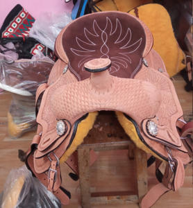 La plupart des ventes 100% cuir de vache Western fait à la main selle de course de chevaux pour le plaisir Trail Riding avec Tack Set - Product Image 4