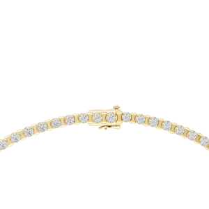 Un nombre moderno y elegante que destaca el diseño geométrico redondeado que rodea cada diamante. - Product Image 1