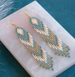 Boucles d'oreilles en perles de verre faites à la main avec sac à main assorti, ensemble de bijoux de luxe en perles de verre faites à la main avec boucles d'oreilles - Product Image 5