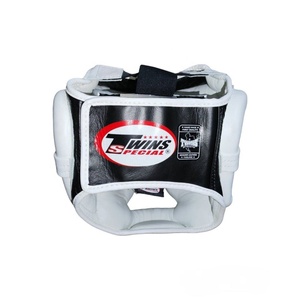 Casque de boxe professionnel Twins, protection intégrale du visage en cuir PU blanc, 7 aérations, fermeture auto-agrippante, casque de sport unisexe - Product Image 3