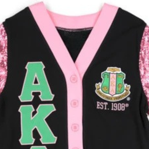Cardigan Varsity Personnalisé Noir Rose Vert à Manches Longues avec Paillettes, Boutons sur le Devant, Col en V et Bordure Côtelée – Tenue de Groupe Tendance - Product Image 3