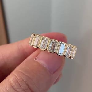 Anillo de Eternidad de Lujo con Diamantes Cultivados en Laboratorio con Corte Esmeralda, Oro Amarillo de 14K y 18K, Engaste de Bisel, Joyería para Aniversario de Bodas, Venta al por Mayor - Product Image 3