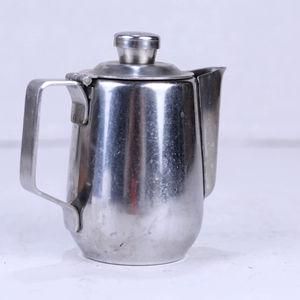 Jarra de tamaño pequeño, perfecta para servir agua, jugo, leche y otras bebidas en la mesa, ideal para cenas en casa y uso diario. - Product Image 1