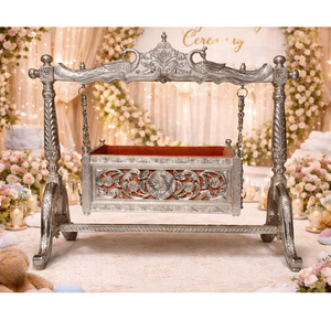 Berceau en bois léger professionnel de style vintage en argent allemand pour événements, décoration de crèche pour bébé DSTExports - Product Image 1