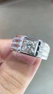 Anillo de banda ancha con diamante de corte redondo de moissanita brillante para hombre, plata de ley 925, joyería fina, regalo sorpresa de boda para pareja - Product Image 2