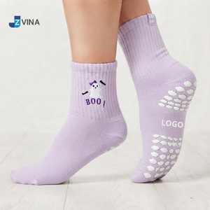 Calcetines de Tobillo JZVINA Personalizados con Bordado de Fantasma de Halloween, Antideslizantes con Agarre de Silicona para Yoga, Pilates y Estudio, para Adultos, Otoño - Product Image 3